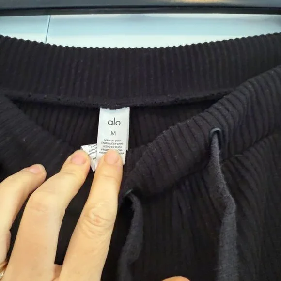 Ribbed Black Women's Alo Sweatsuit, M - Picture 6 of 6